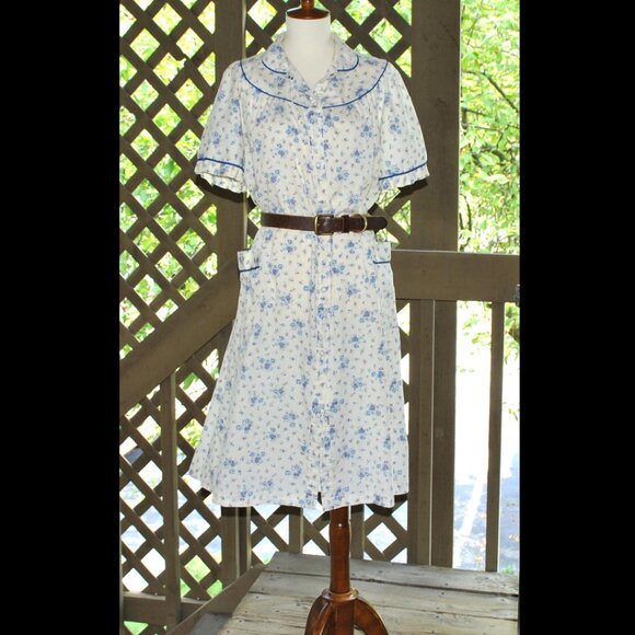 Vintage Sears Robe Size Medium Floral Print Retro Mod Housecoat Snap Front - Picture 4 of 11